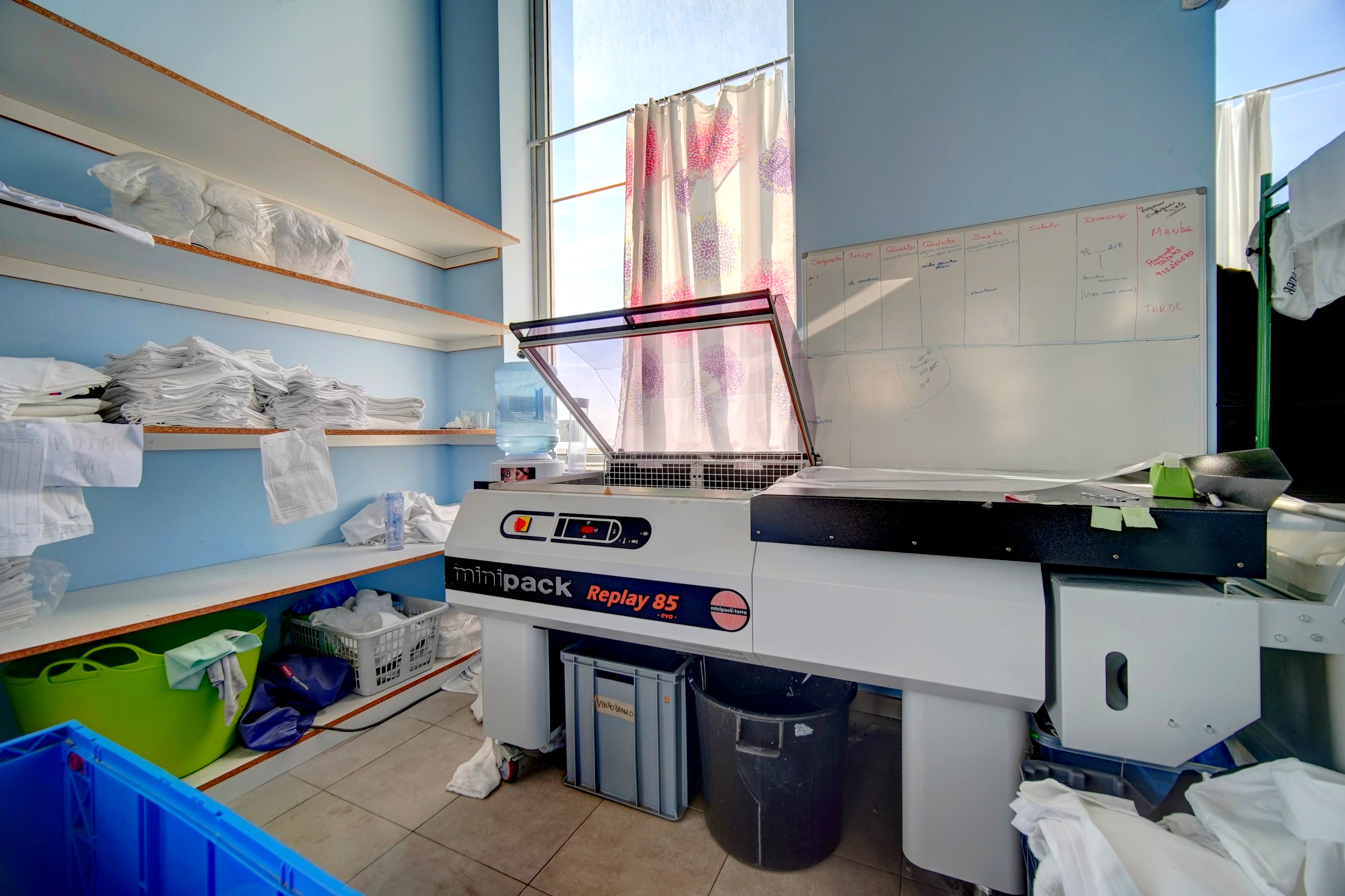 Lavandaria Semi-Industrial e Engomadoria