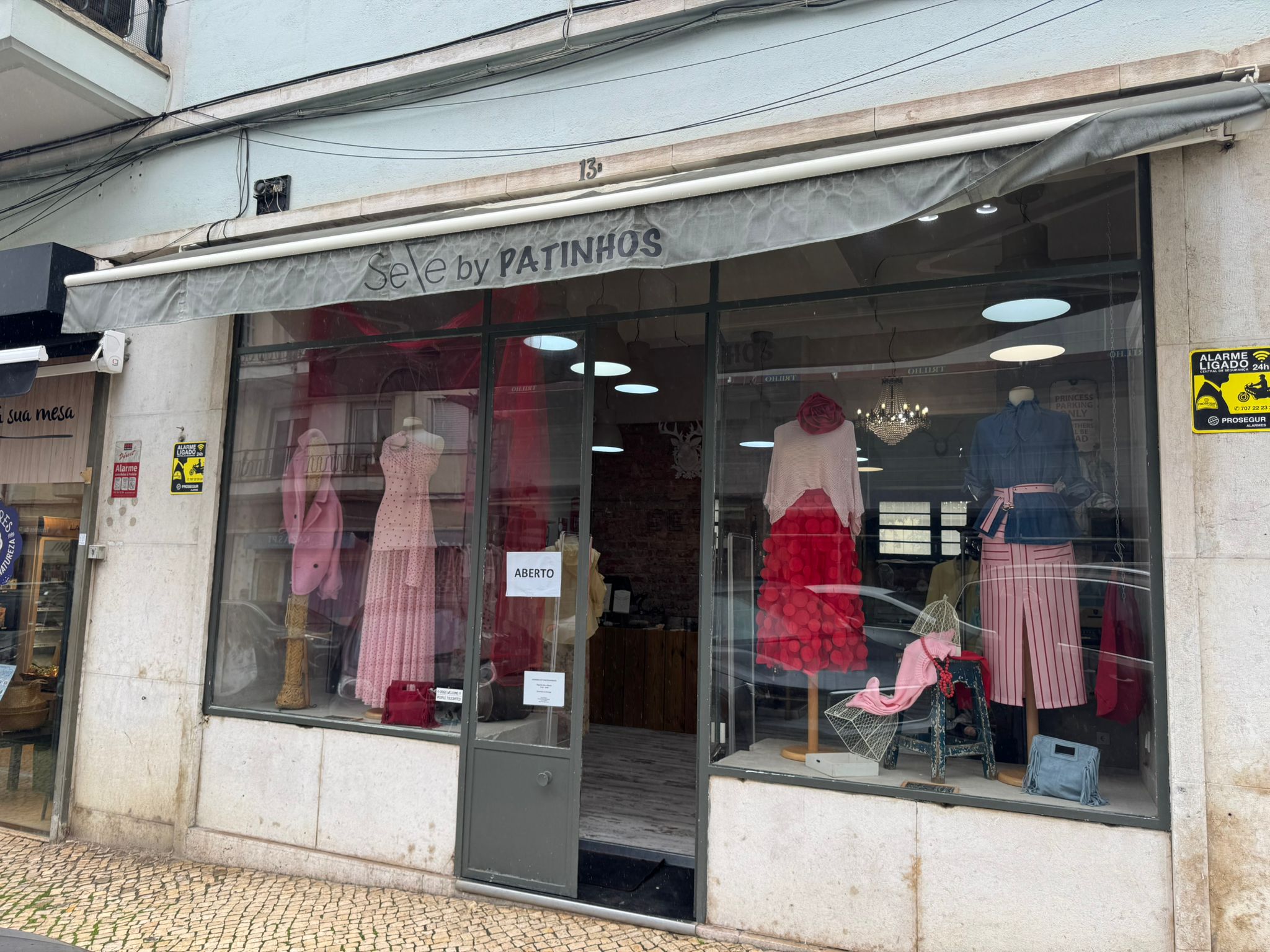 3 LOJAS EM ZONAS PREMIUM (2 em ALVALADE E 1 em CAMPO OURIQUE)