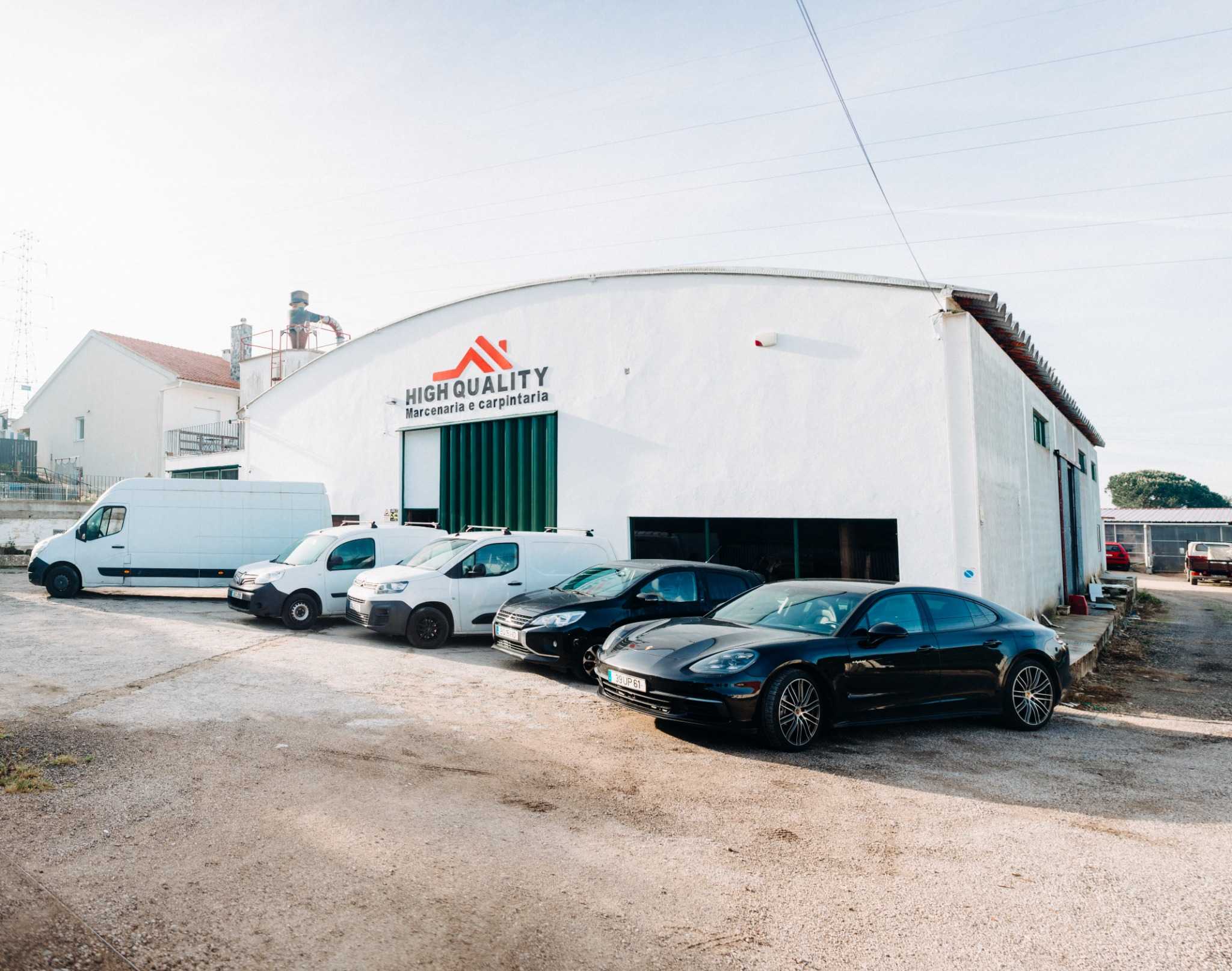 Marcenaria e Carpintaria com Carteira de Clientes e Produção Própria