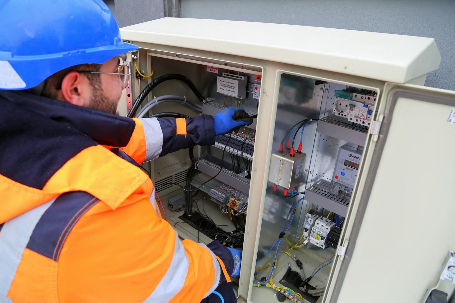 Empresa de instalações elétricas e domótica à venda em Lisboa